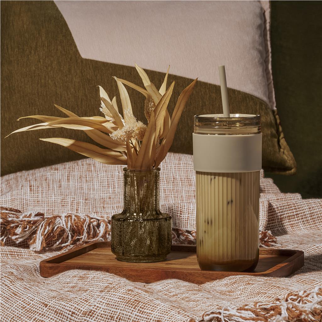 Serendipio Mayfair Plastic Tumbler & Straw – 650ml
